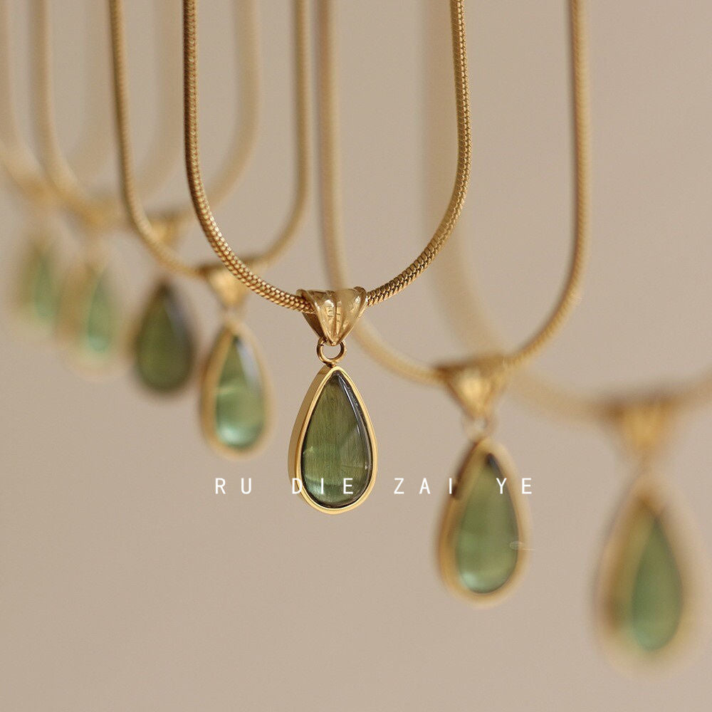 Vintage French Retro Titanium Steel Water Drop Pendant Necklace